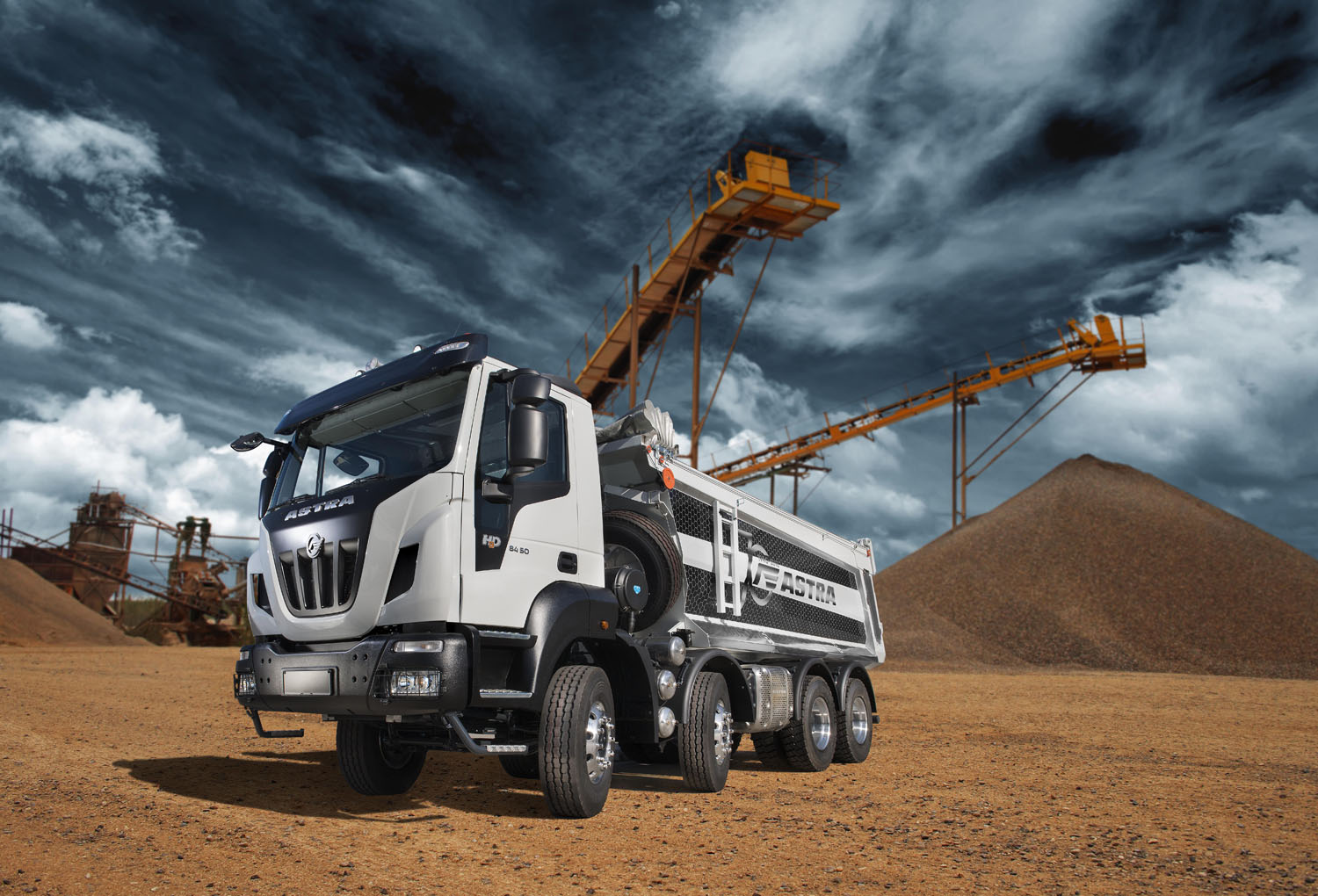 Coperture per vasche da trasporto 1 Montaggio e riparazione di coperture per vasche da trasporto