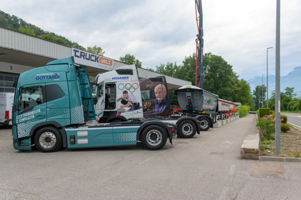 Einweihung des neuen Hauptsitzes in Auer truck welt officina ora 68