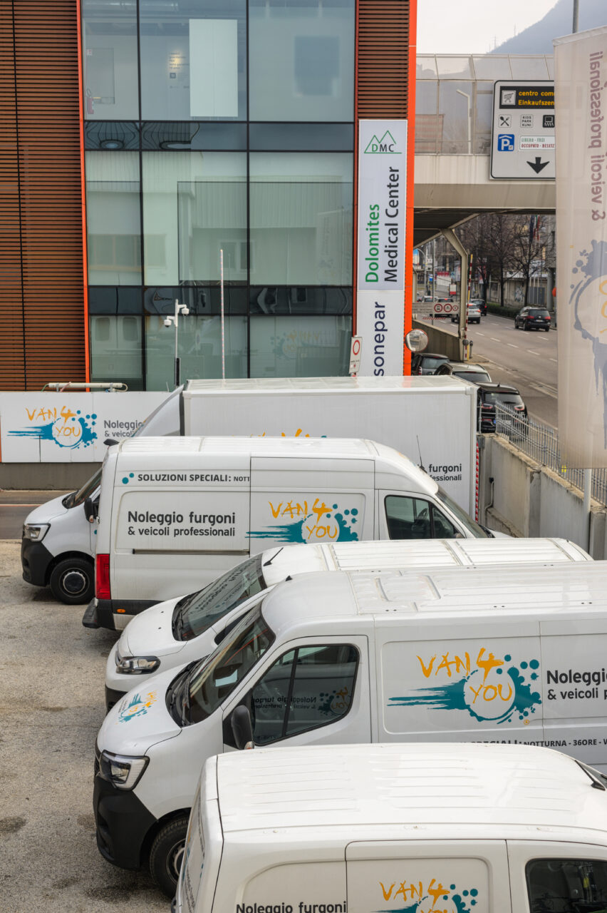Noleggio furgoni 1 Noleggio furgoni - Lieferwagenverleih in Bozen