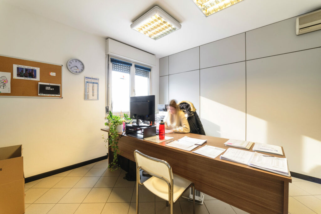 officina per camion bolzano_DSC3491 Officine svg+xml;charset=utf