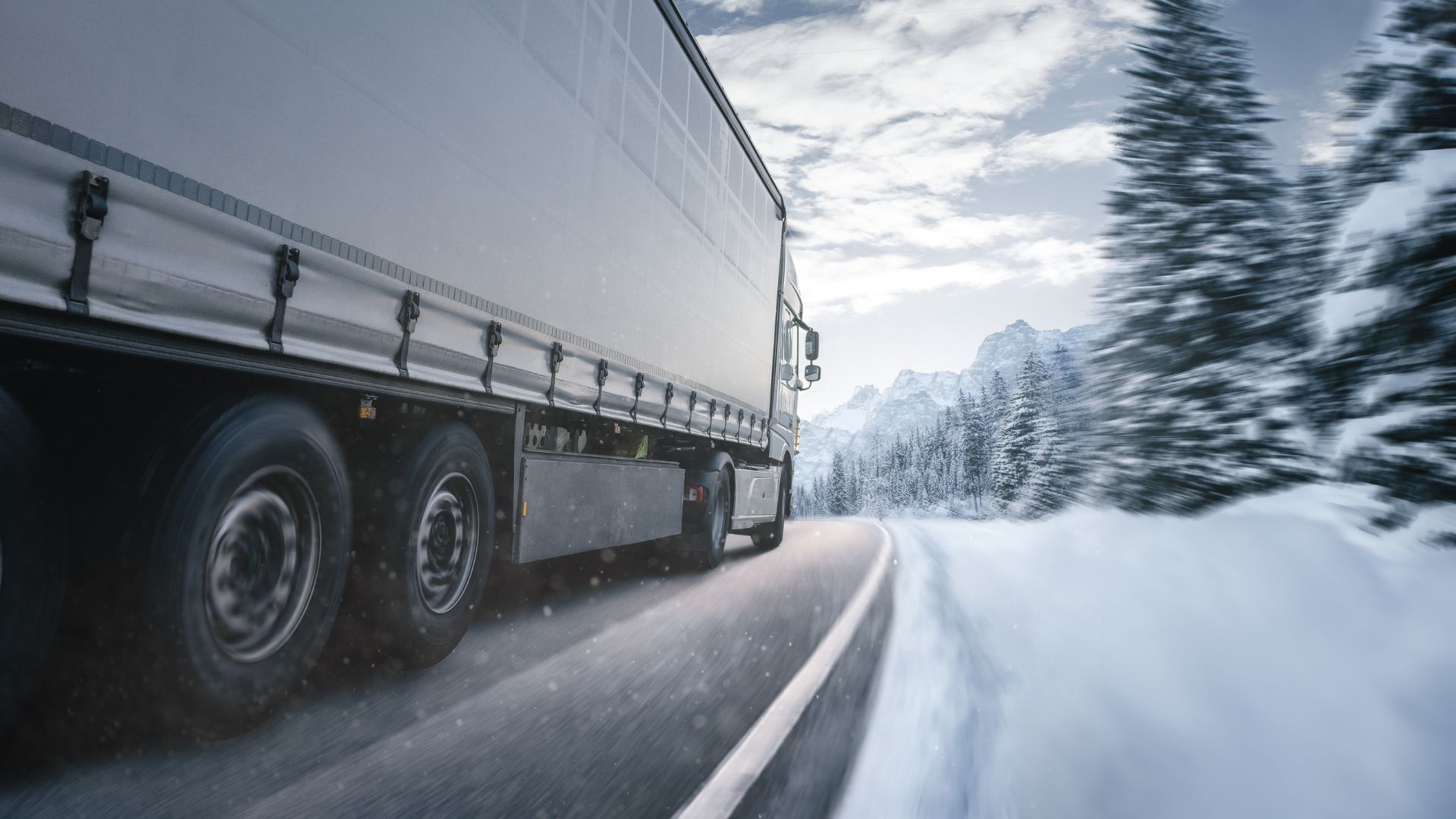 Di nuovo sulla strada: 7 suggerimenti per prevenire un guasto invernale del tuo camion prevenzione inverno