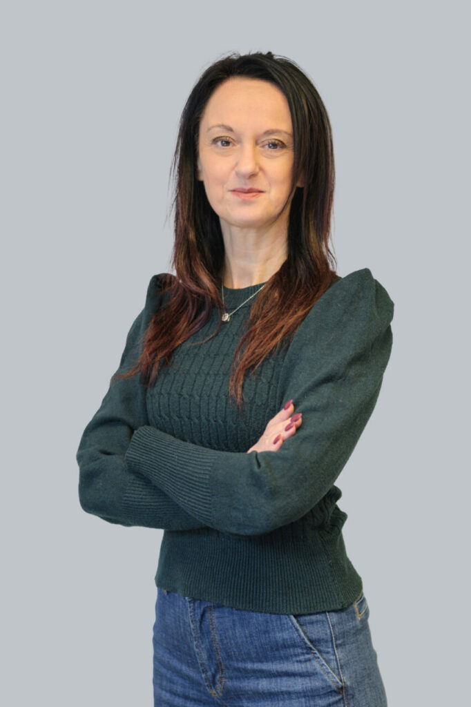 Noi 2 Noi svg+xml;charset=utf