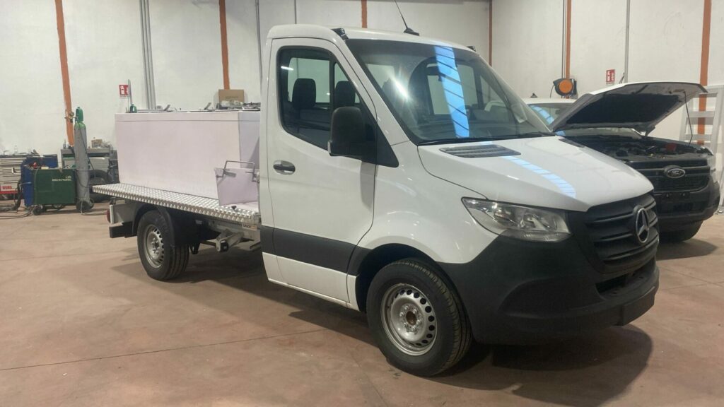 PHOTO-2024-12-02-17-00-21 4 Officine svg+xml;charset=utf